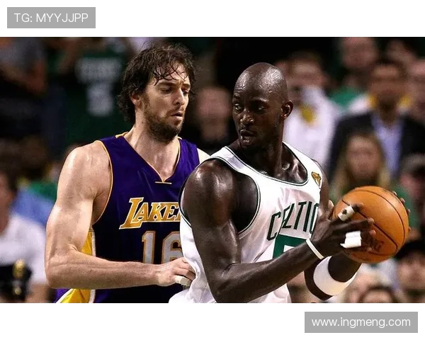 保罗·皮尔斯关键时刻单打提升得分效率显著，拉开与对手差距